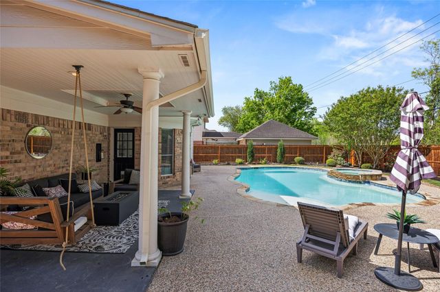 3514 Pine Chase Drive, Pearland, TX 77581