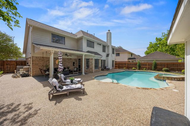 3514 Pine Chase Drive, Pearland, TX 77581