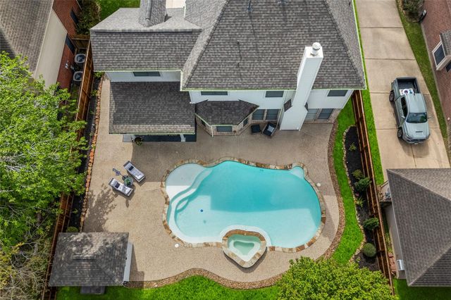 3514 Pine Chase Drive, Pearland, TX 77581