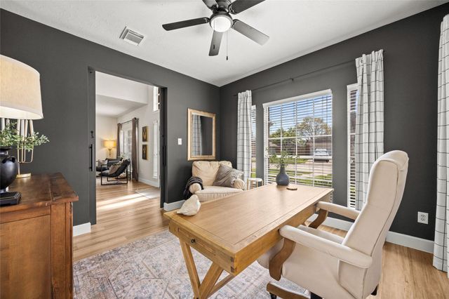 3514 Pine Chase Drive, Pearland, TX 77581