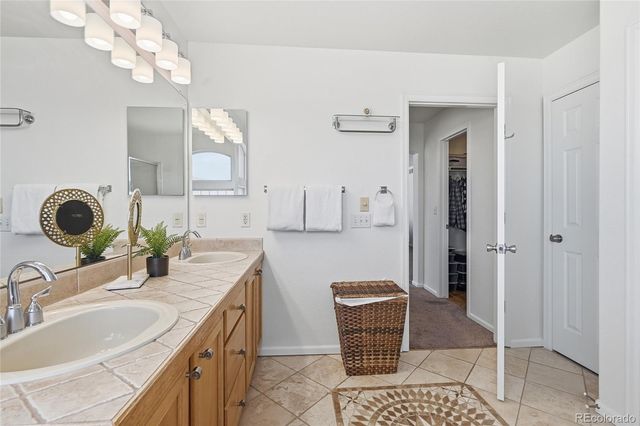 21084 E 49th Avenue, Denver, CO 80249