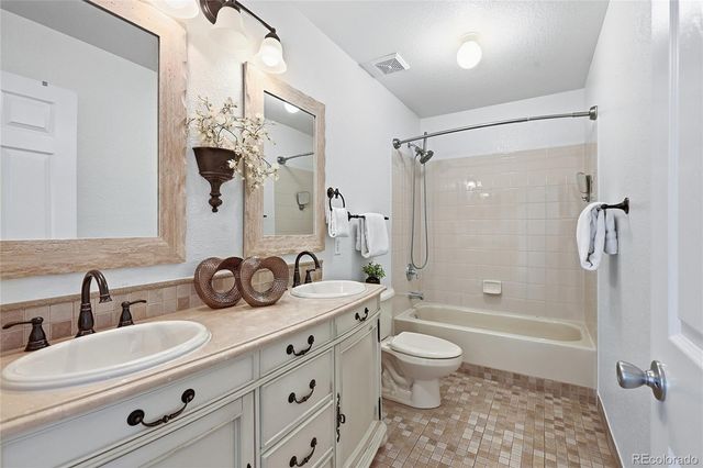 21084 E 49th Avenue, Denver, CO 80249