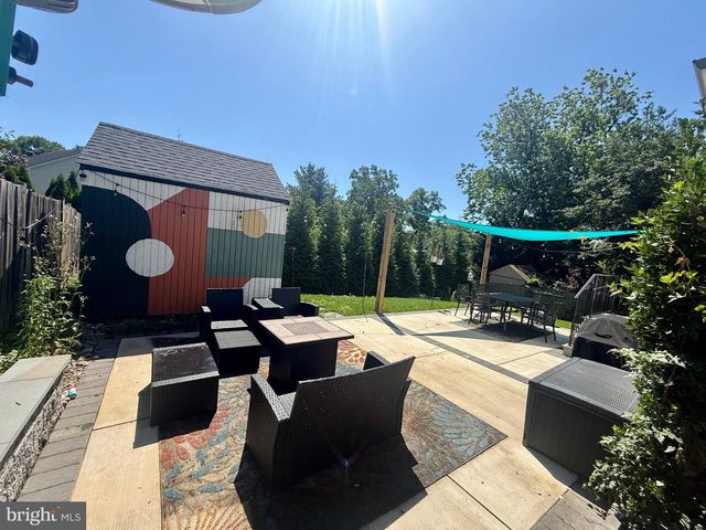2903 OAK KNOLL DR, Falls Church, VA 22042