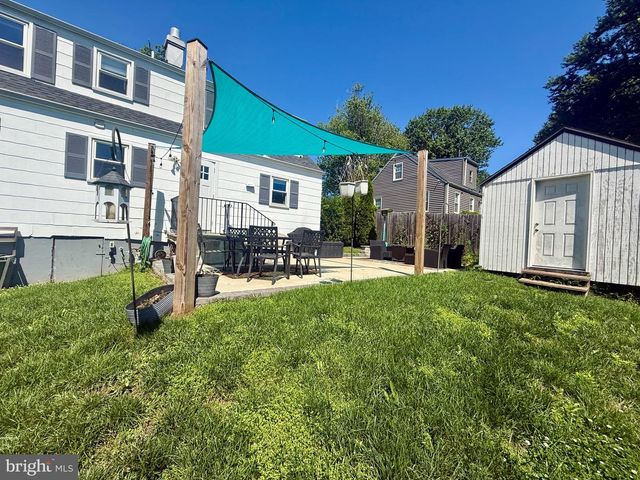 2903 OAK KNOLL DR, Falls Church, VA 22042