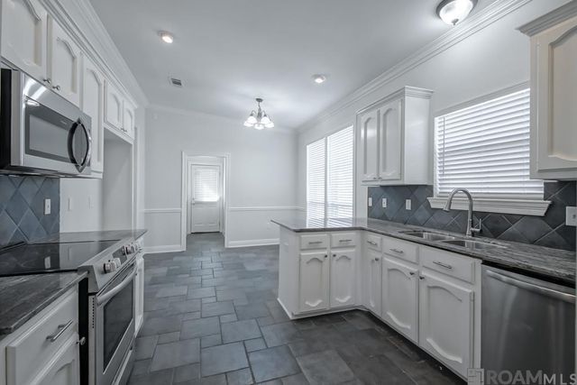 10673 Hillshire Ave, Baton Rouge, LA 70810
