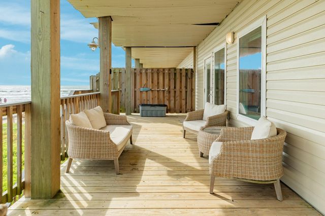 116 Howard Avenue G, Surfside Beach, TX 77541