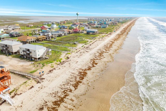 116 Howard Avenue G, Surfside Beach, TX 77541