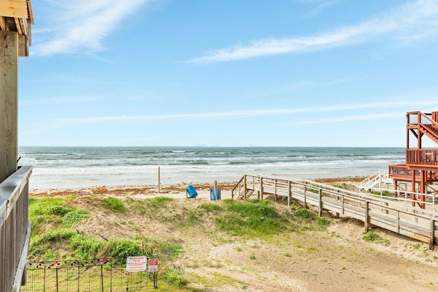 116 Howard Avenue G, Surfside Beach, TX 77541