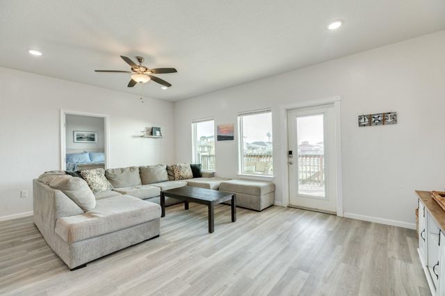 116 Howard Avenue G, Surfside Beach, TX 77541