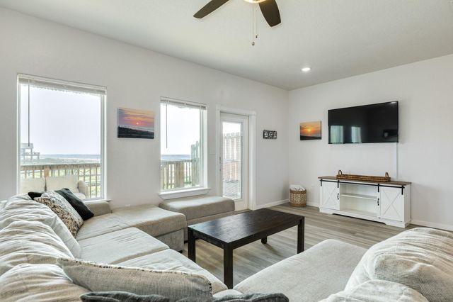 116 Howard Avenue G, Surfside Beach, TX 77541