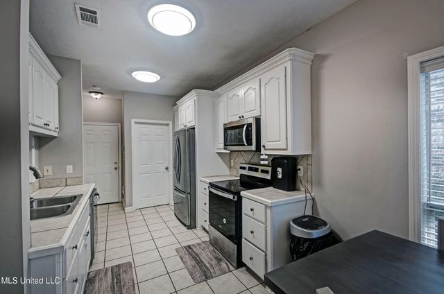 2017 Rolling Hill Drive, Brandon, MS 39042