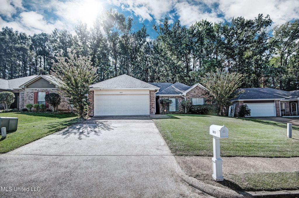 2017 Rolling Hill Drive, Brandon, MS 39042
