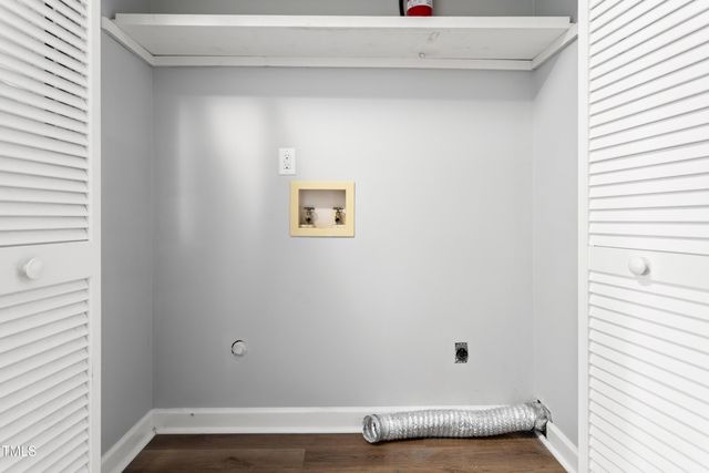 112 Lomond Lane, Cary, NC 27518