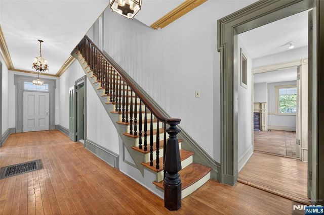 142 Island Road, Mahwah, NJ 07430