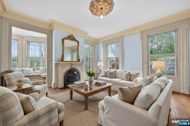142 Island Road, Mahwah, NJ 07430