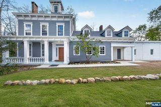 142 Island Road, Mahwah, NJ 07430