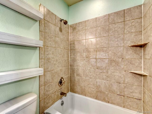 5527 E 100th Way, Thornton, CO 80229