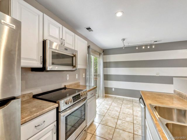 5527 E 100th Way, Thornton, CO 80229