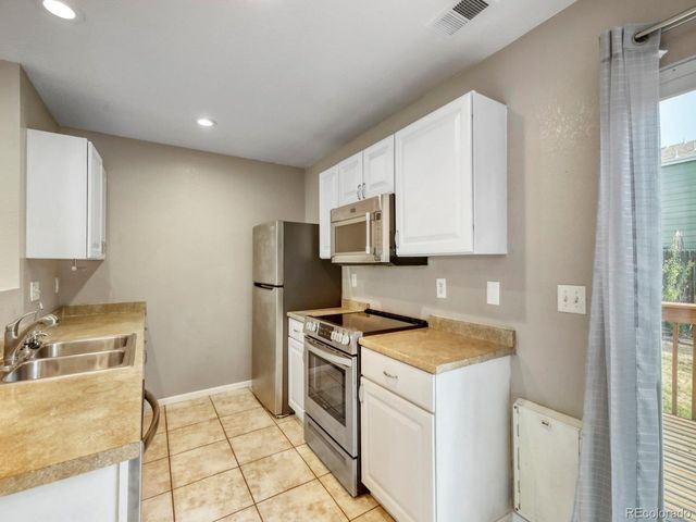 5527 E 100th Way, Thornton, CO 80229