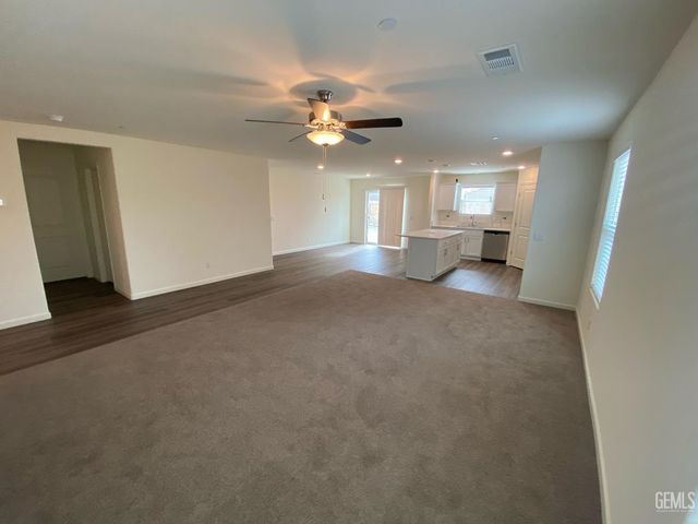 5917 Vespucci Avenue, Bakersfield, CA 93313