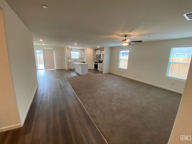 5917 Vespucci Avenue, Bakersfield, CA 93313