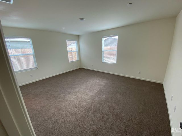 5917 Vespucci Avenue, Bakersfield, CA 93313