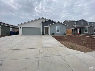 5917 Vespucci Avenue, Bakersfield, CA 93313