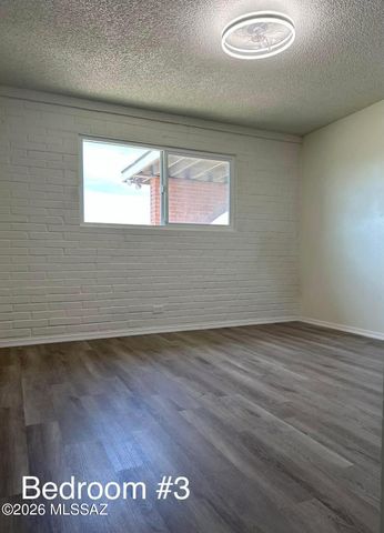 1184 N David Drive, Nogales, AZ 85621