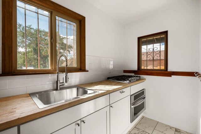 615 Lead Avenue SE, Albuquerque, NM 87102