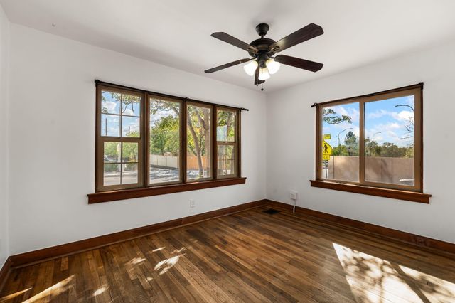 615 Lead Avenue SE, Albuquerque, NM 87102