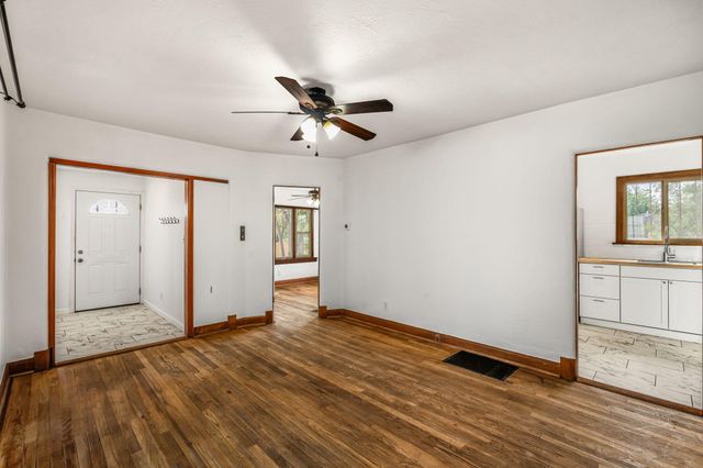 615 Lead Avenue SE, Albuquerque, NM 87102