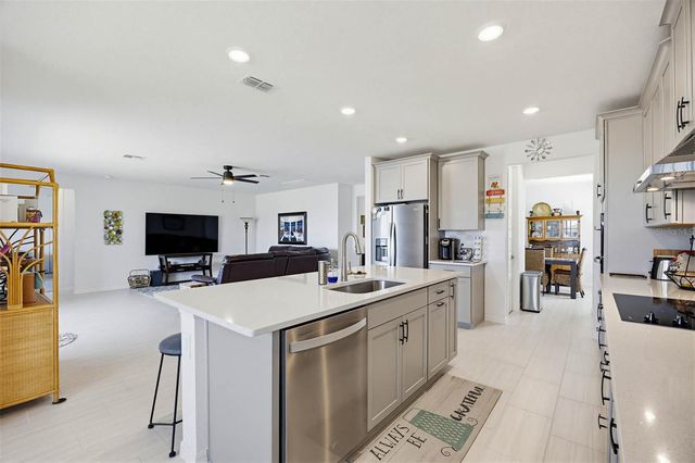 2016 ROSEWOOD DRIVE, Bartow, FL 33830