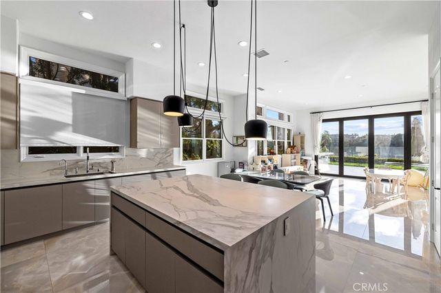 37 Vista Luci, Newport Coast, CA 92657