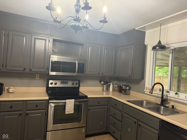 2605 E 5th Street, Anderson, IN 46012