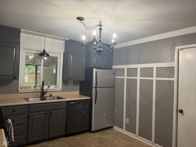 2605 E 5th Street, Anderson, IN 46012