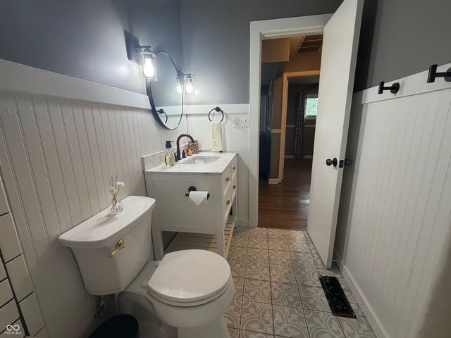 2605 E 5th Street, Anderson, IN 46012