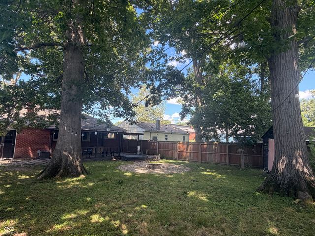 2605 E 5th Street, Anderson, IN 46012