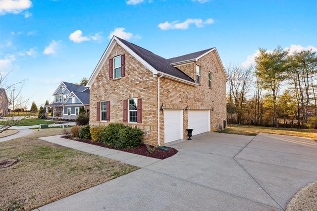 629 Goodman Dr, Gallatin, TN 37066