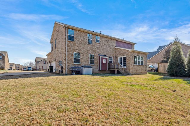 629 Goodman Dr, Gallatin, TN 37066