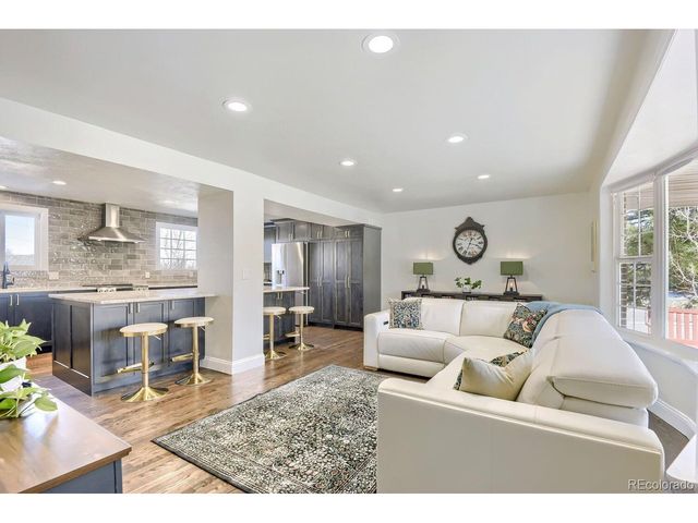 4099 E Caley Cir, Centennial, CO 80121