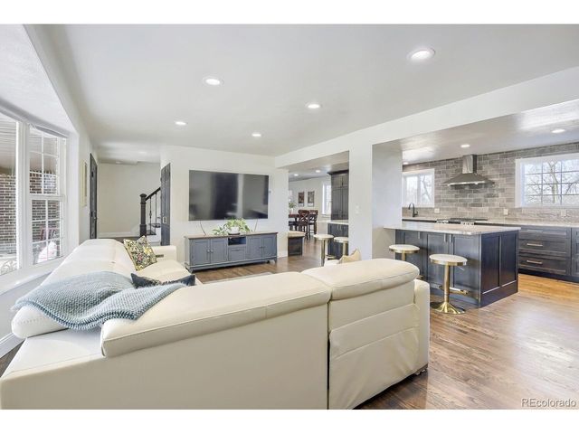 4099 E Caley Cir, Centennial, CO 80121