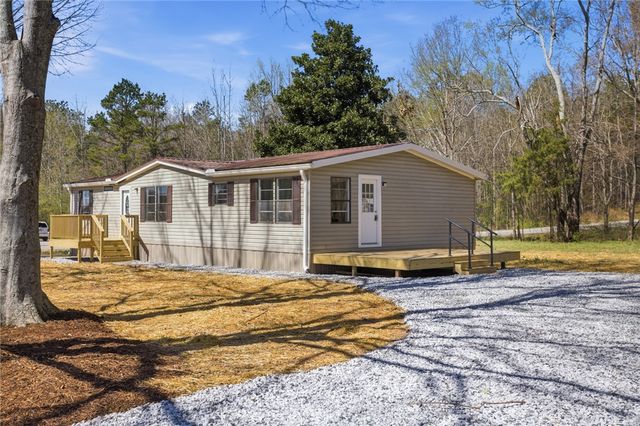 202 Greenbriar Drive, Seneca, SC 29678