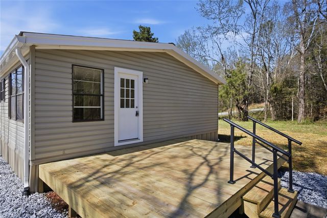 202 Greenbriar Drive, Seneca, SC 29678