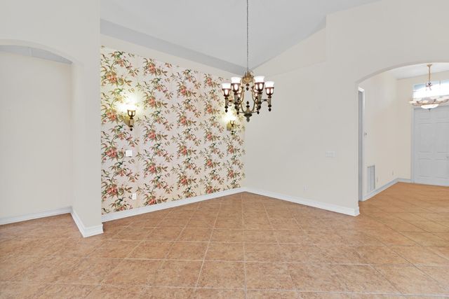 6188 Dorchester Way, Vero Beach, FL 32966