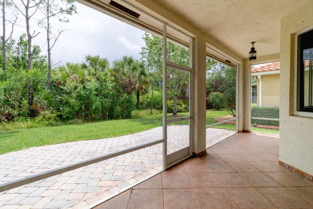 6188 Dorchester Way, Vero Beach, FL 32966