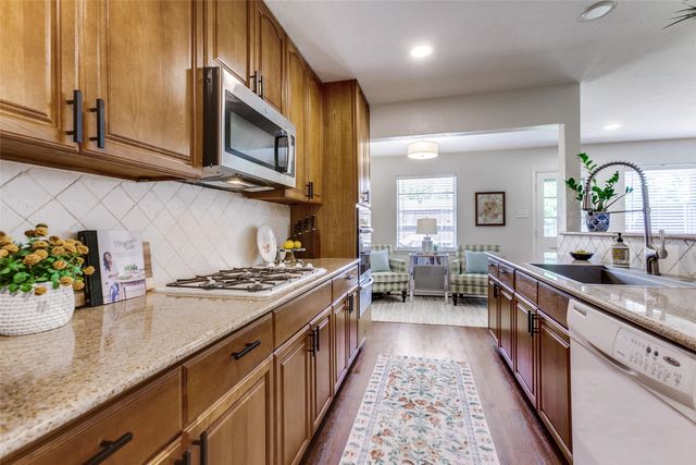 1200 Ridgeway Drive, Richardson, TX 75080