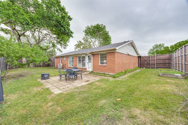 1200 Ridgeway Drive, Richardson, TX 75080