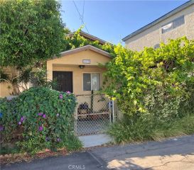 1372 Grand Avenue, Long Beach, CA 90804