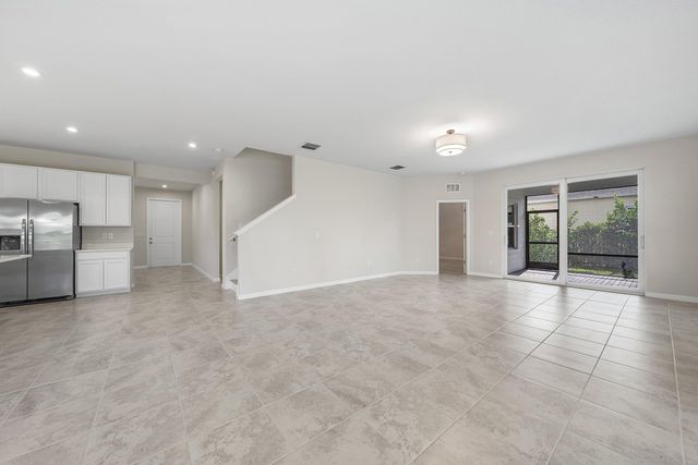 19196 Broad Shore Walk, Loxahatchee, FL 33470