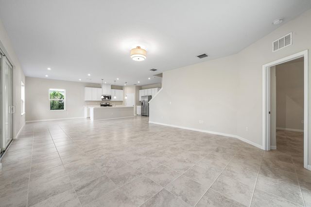 19196 Broad Shore Walk, Loxahatchee, FL 33470